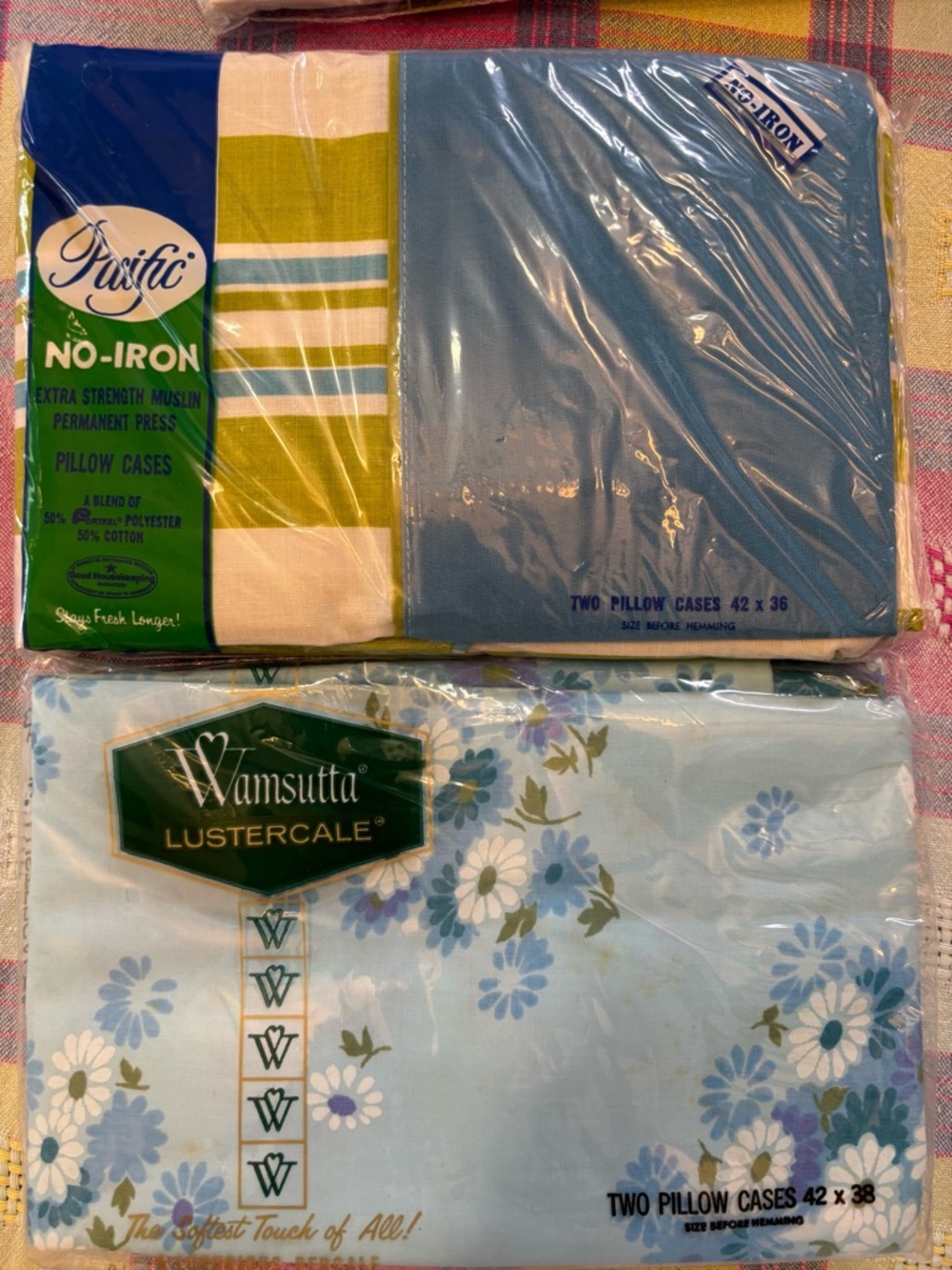 Vintage Wamsutta Standard Pillow Cases 2 sets.